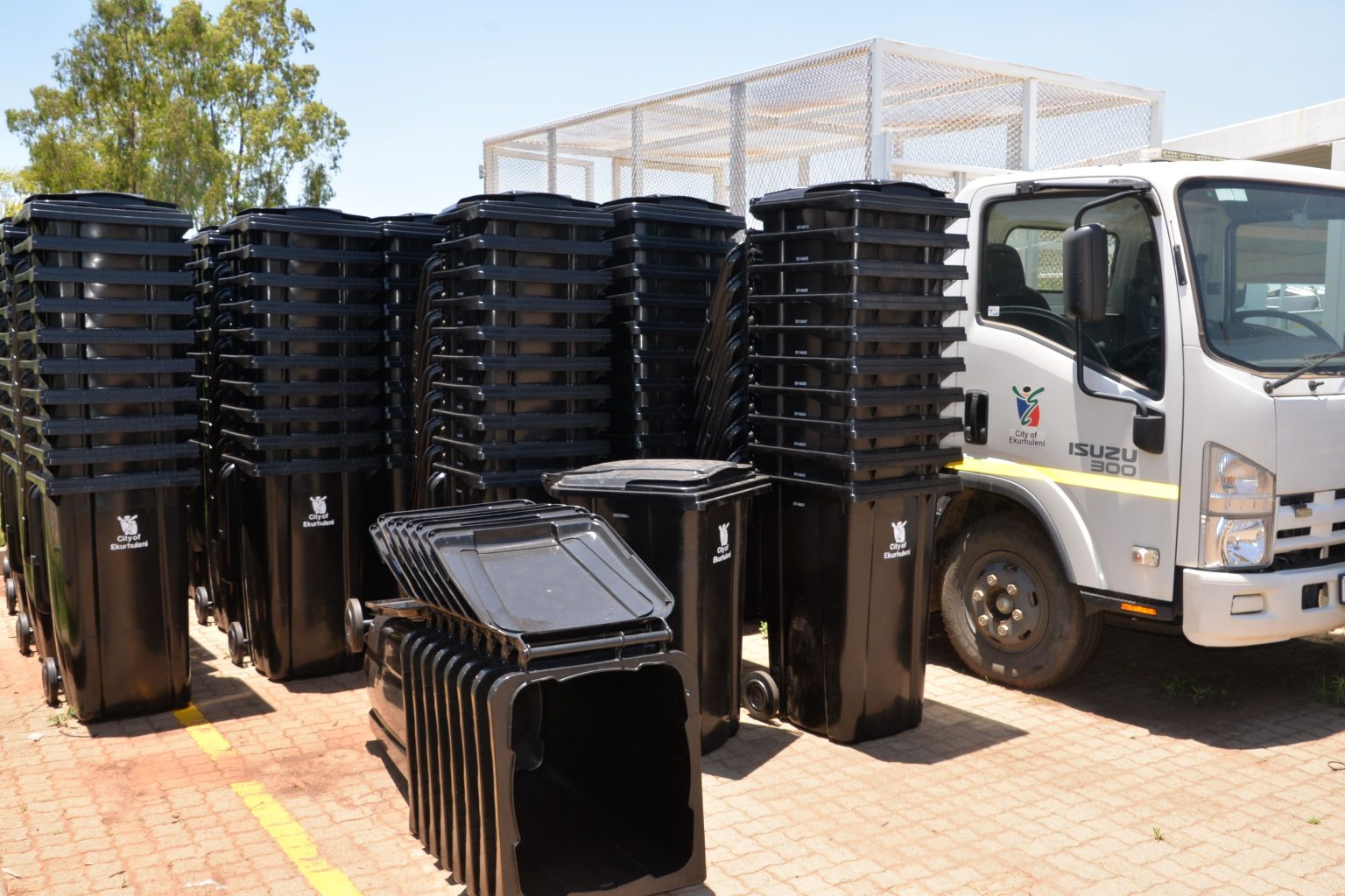 CUSTOMERS WITH BROKEN OR STOLEN 240L WHEELIE BINS CAN COLLECT NEW ONES